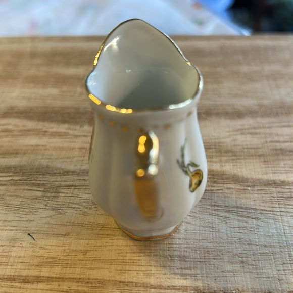 Vintage Miniature Creamer Milk Jug Beatrix Potter Peter Rabbit 2002? Porcelain - Picture 3 of 11